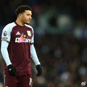 又一位大英帝星成流星 本赛季19场1球 19岁身价1.3亿 25岁2000万|曼联|维拉|桑乔|英格兰|阿斯顿维拉_新浪体育_新浪新闻