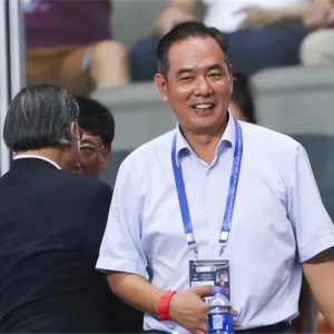 开云在线观看-张军被查！蔡振华太难得：执掌乒协足协羽协+安全落地 守住底线|足球|体坛|中国羽毛球协会|中国乒乓球队|羽毛球_新浪体育_新浪新闻